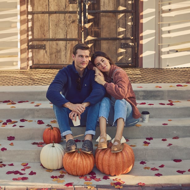 Hari Mari_Fall_Outdoor_punkins